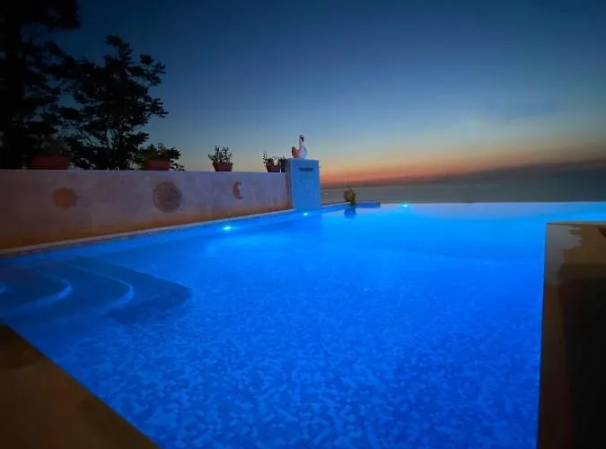 - Localita Santa Barbara 4*