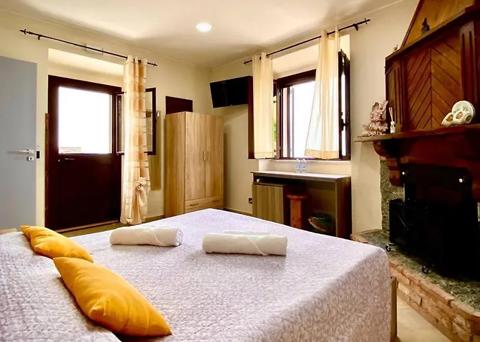 - Localita Santa Barbara 巴尼亚拉卡拉布拉